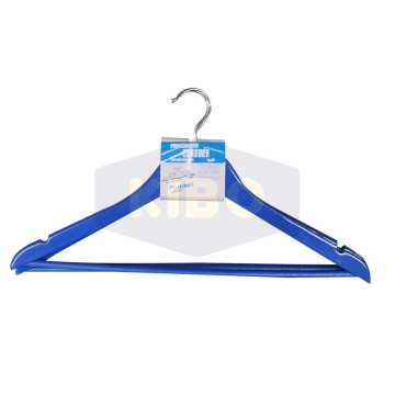 Lot de 3 cintres couleur bois